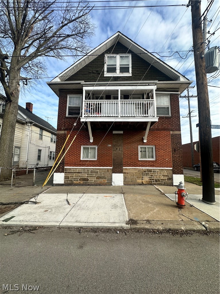 837 Wayside Road, Unit 2 Cleveland, OH 44110 - Photo 1 of 11