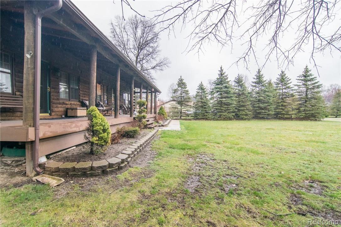 26272 King Road Romulus, MI 48174 - Photo 37 of 52 DSC_1205.jpg