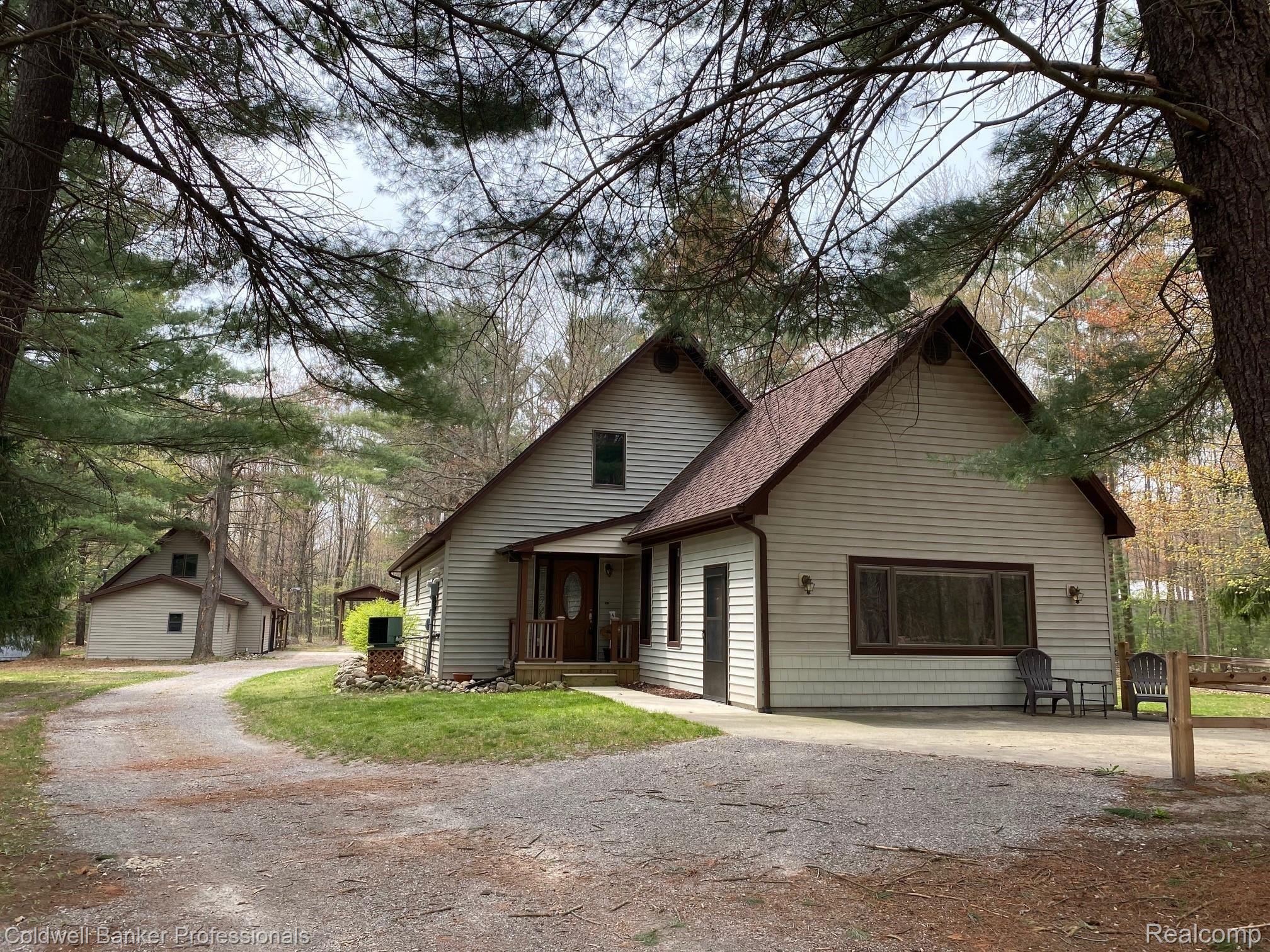 12621 Ithaca Road St. Charles, MI 48655 - Photo 1 of 39 1 12621 Ithaca JL1 .jpg