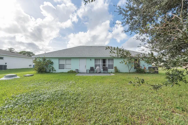 $2,300 | 721 Taluga Avenue Southeast, Palm Bay, FL 32909