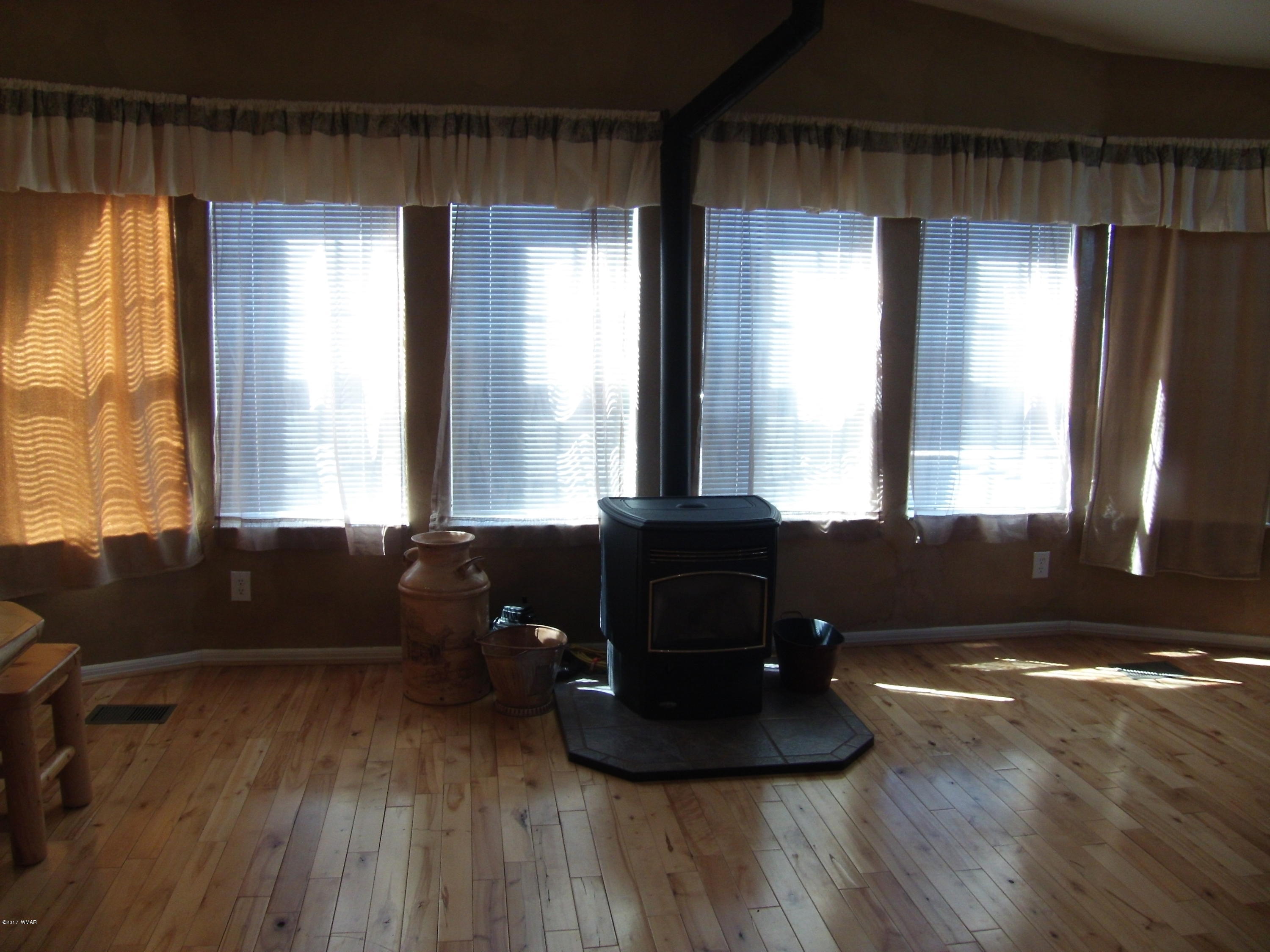 46 County Road 3176 Vernon, AZ 85940 - Photo 12 of 32