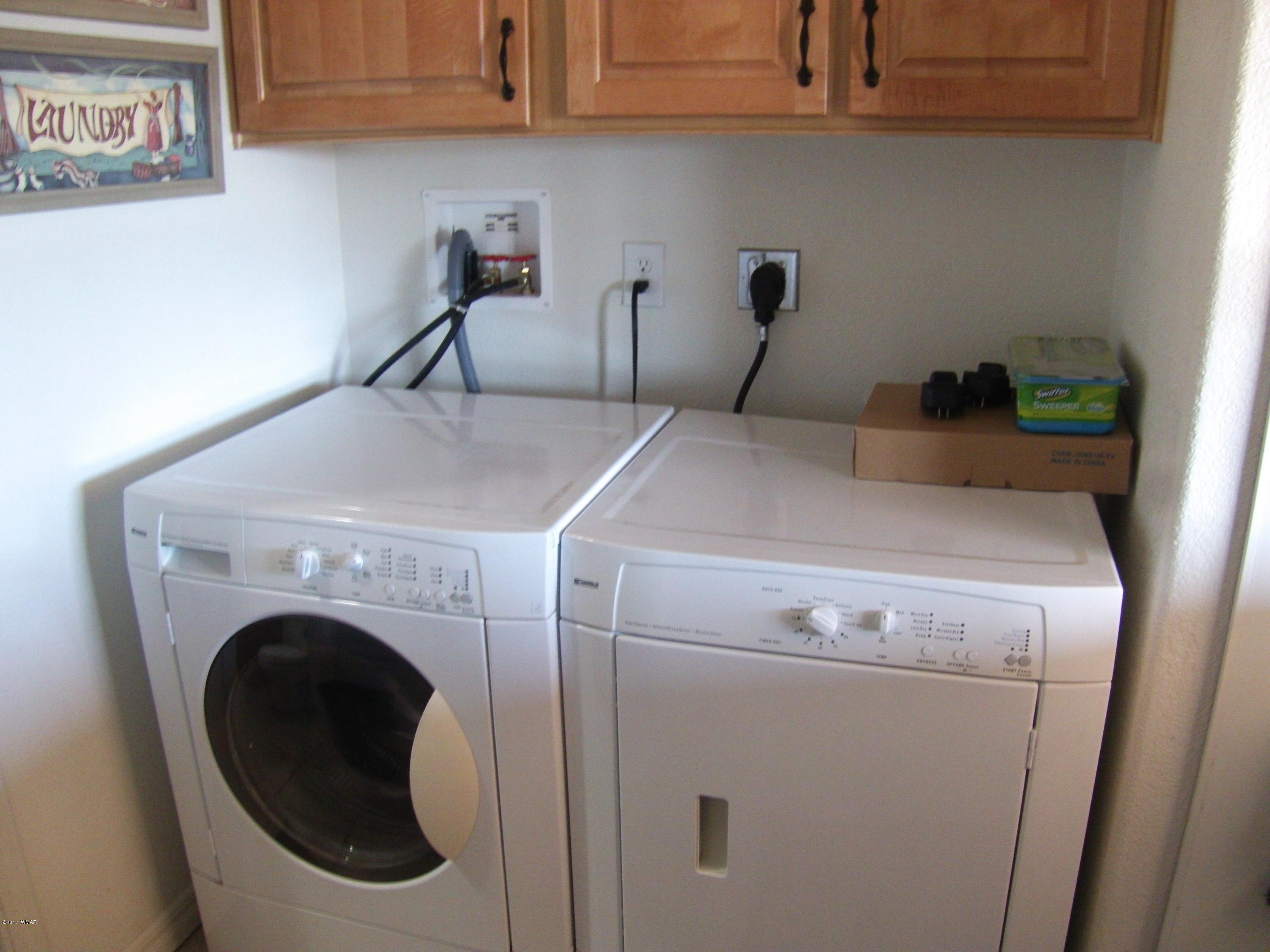 46 County Road 3176 Vernon, AZ 85940 - Photo 10 of 32