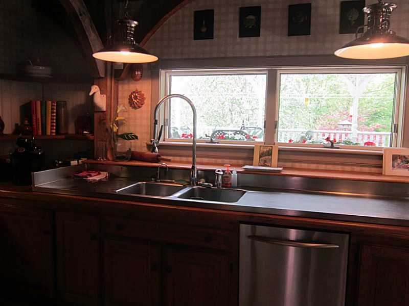 188 Lawton Foster Road North Hopkinton, RI 02832 - Photo 7 of 25 Kitchen.