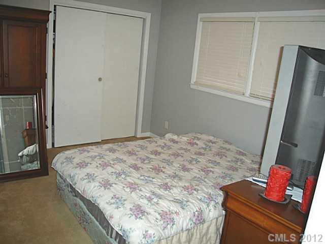 1932 Lincoln Road York, SC 29745 - Photo 8 of 8 Gallery Image 8