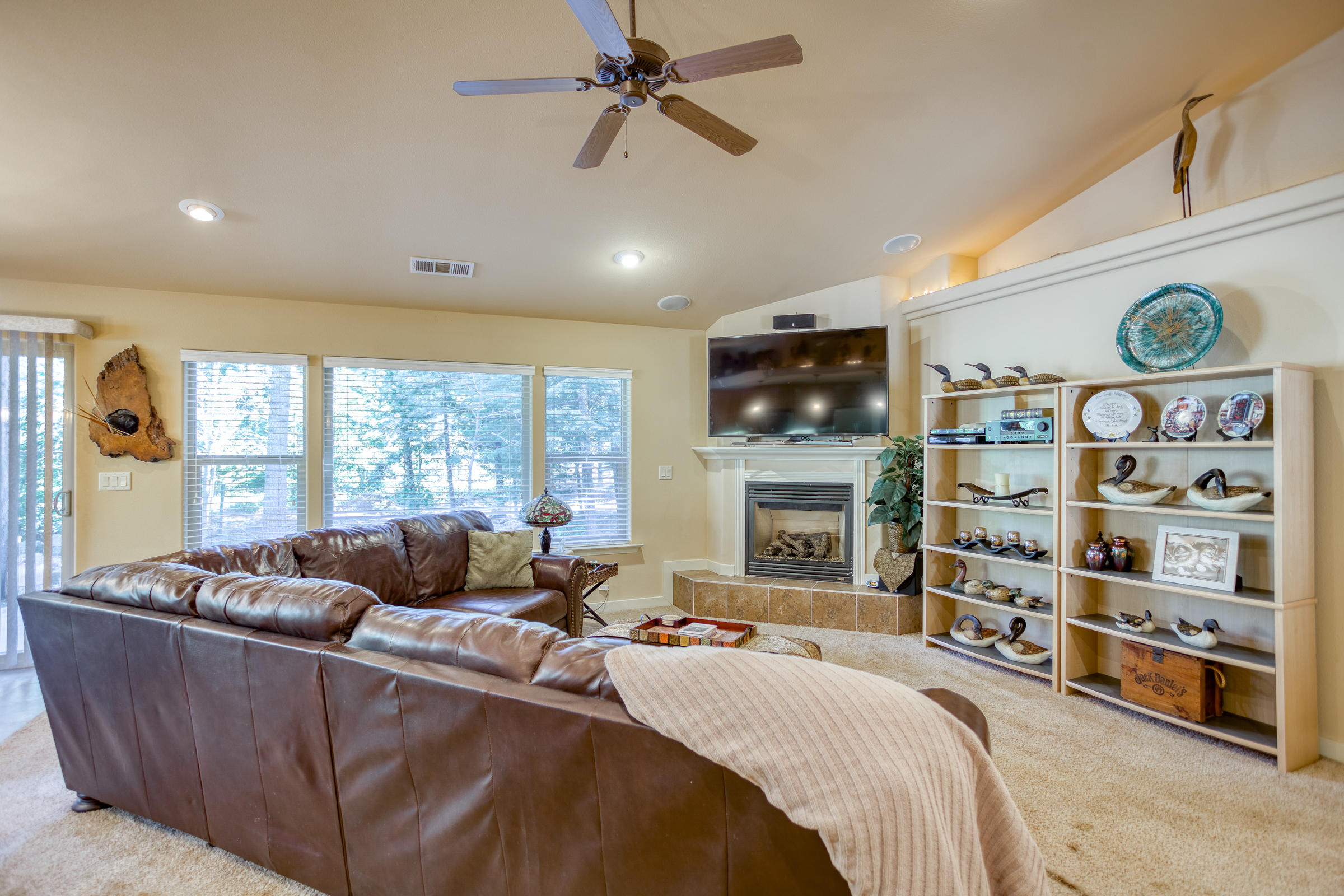 7551 Red Eagle Road Shingletown, CA 96088 - Photo 4 of 28 Gas fireplace with blower