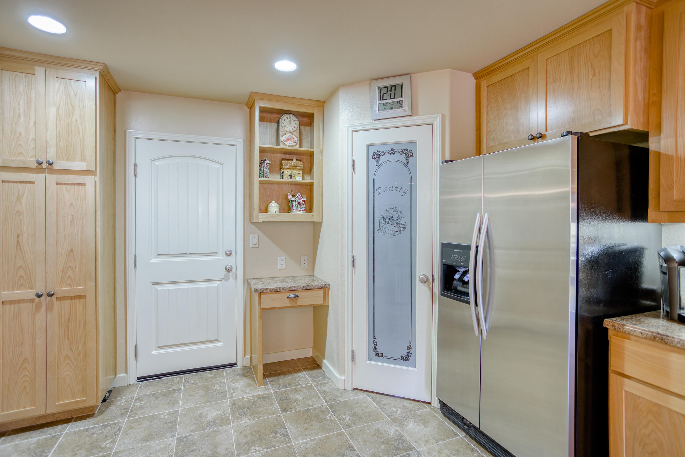 7551 Red Eagle Road Shingletown, CA 96088 - Photo 7 of 28 Neat little desk off garage door