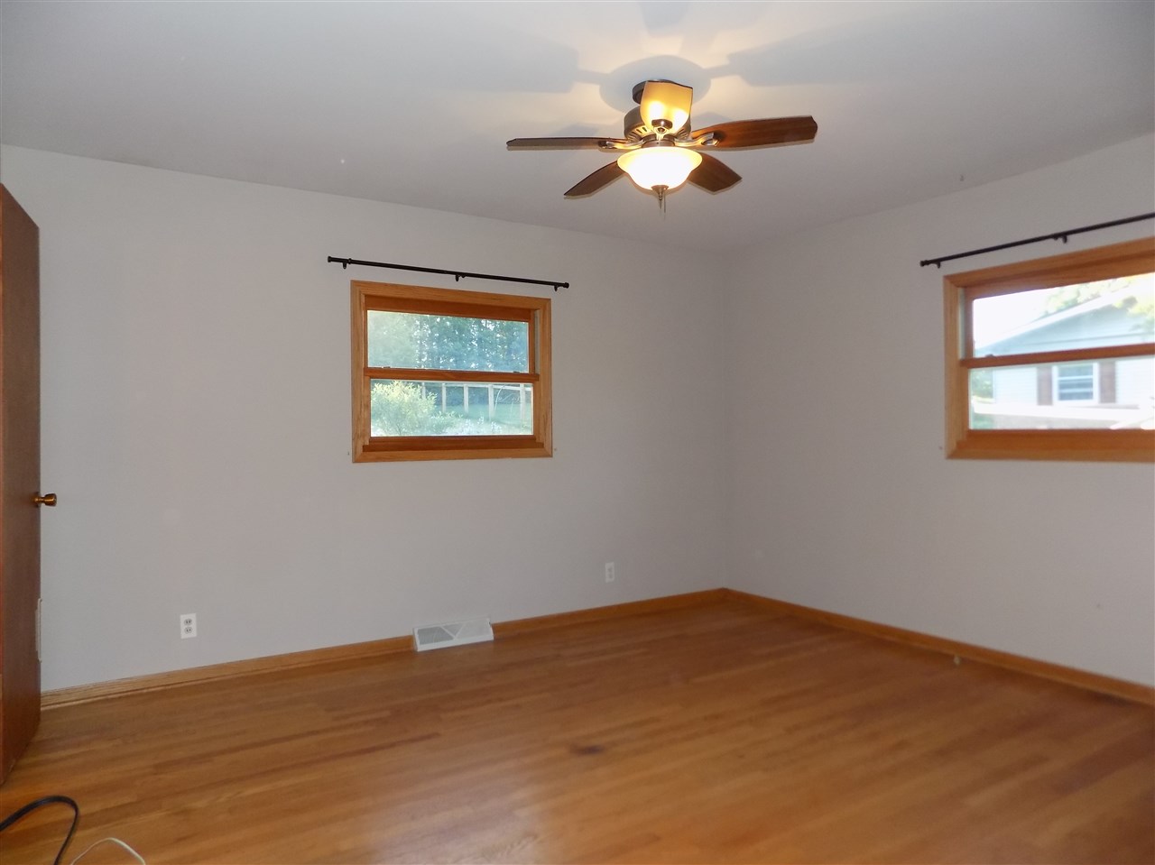 9945 Beaver Valley Road Belvidere, IL 61008 - Photo 21 of 36 Gallery Image 21