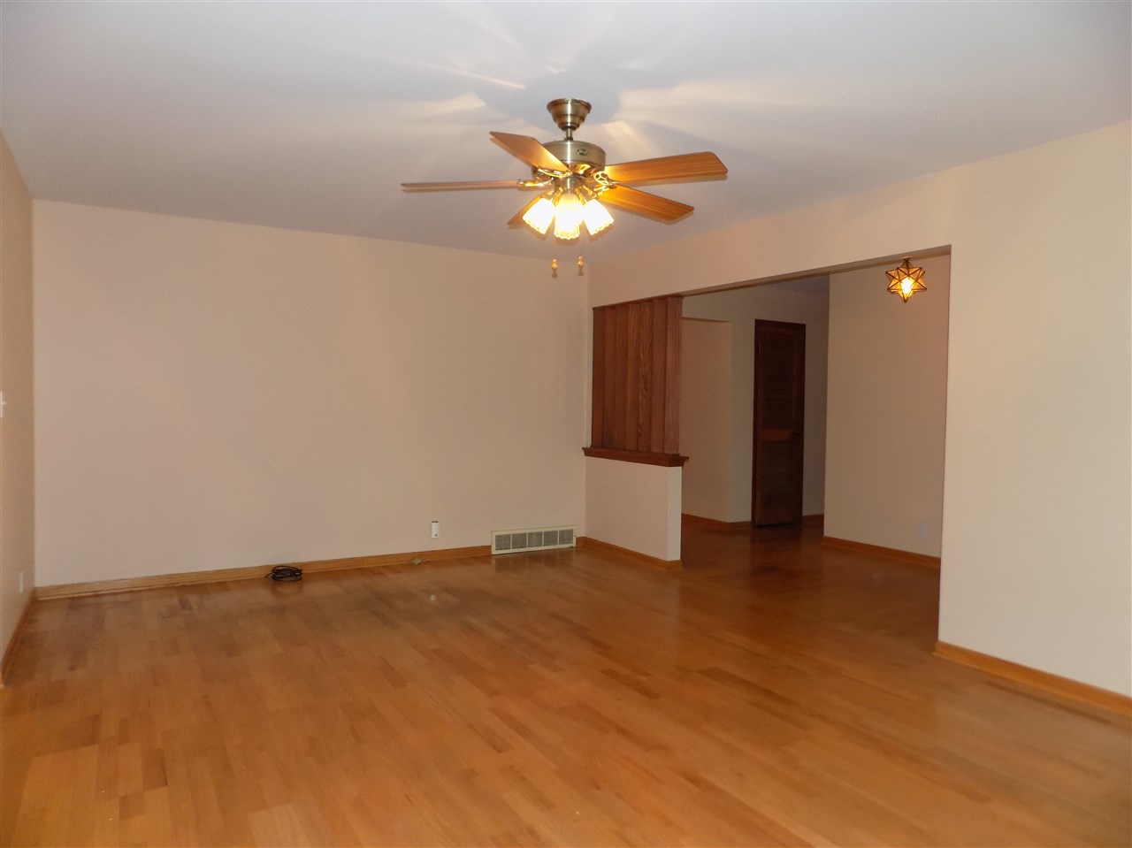 9945 Beaver Valley Road Belvidere, IL 61008 - Photo 7 of 36 Gallery Image 7