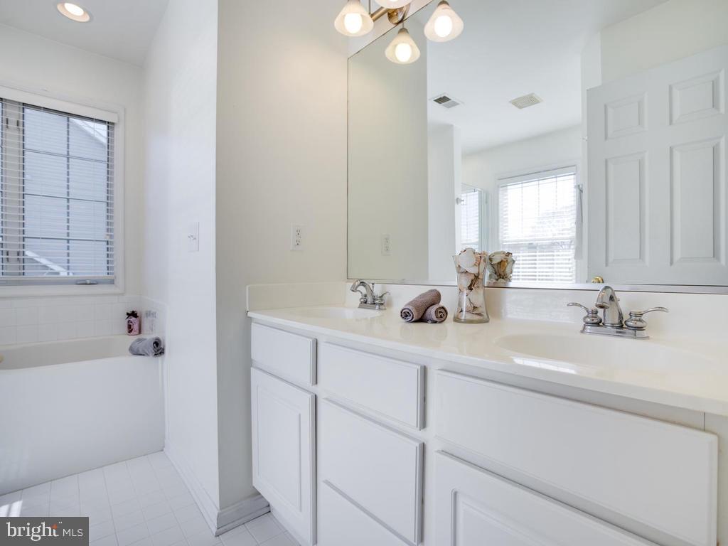 620 Darlington Road Edgewater, MD 21037 - Photo 25 of 55 Master Bath