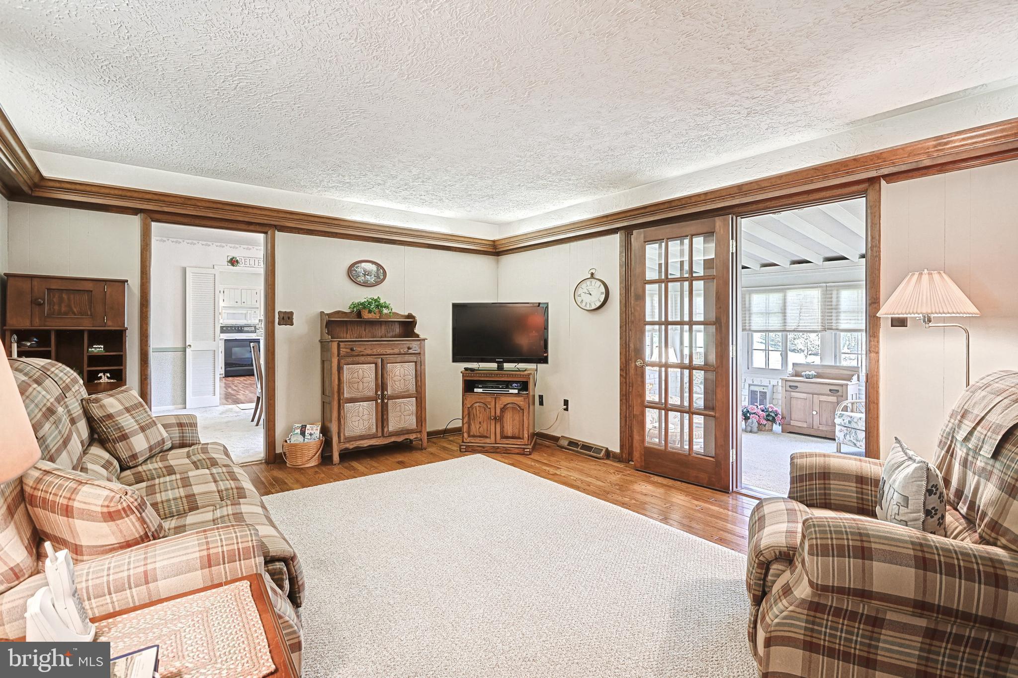 2405 Sutton Road York, PA 17403 - Photo 17 of 36