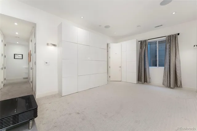 a close view of two sink