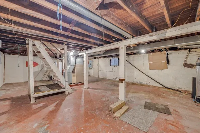 $100,000 | 8406 Independence Avenue, Kansas City, MO 64125