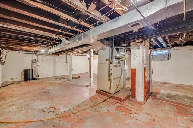 $100,000 | 8406 Independence Avenue, Kansas City, MO 64125