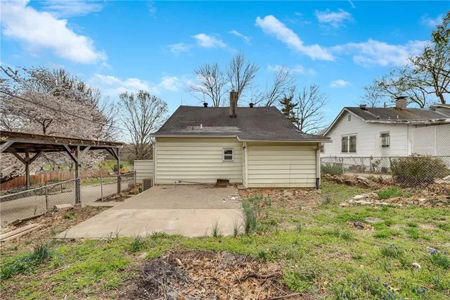 $100,000 | 8406 Independence Avenue, Kansas City, MO 64125