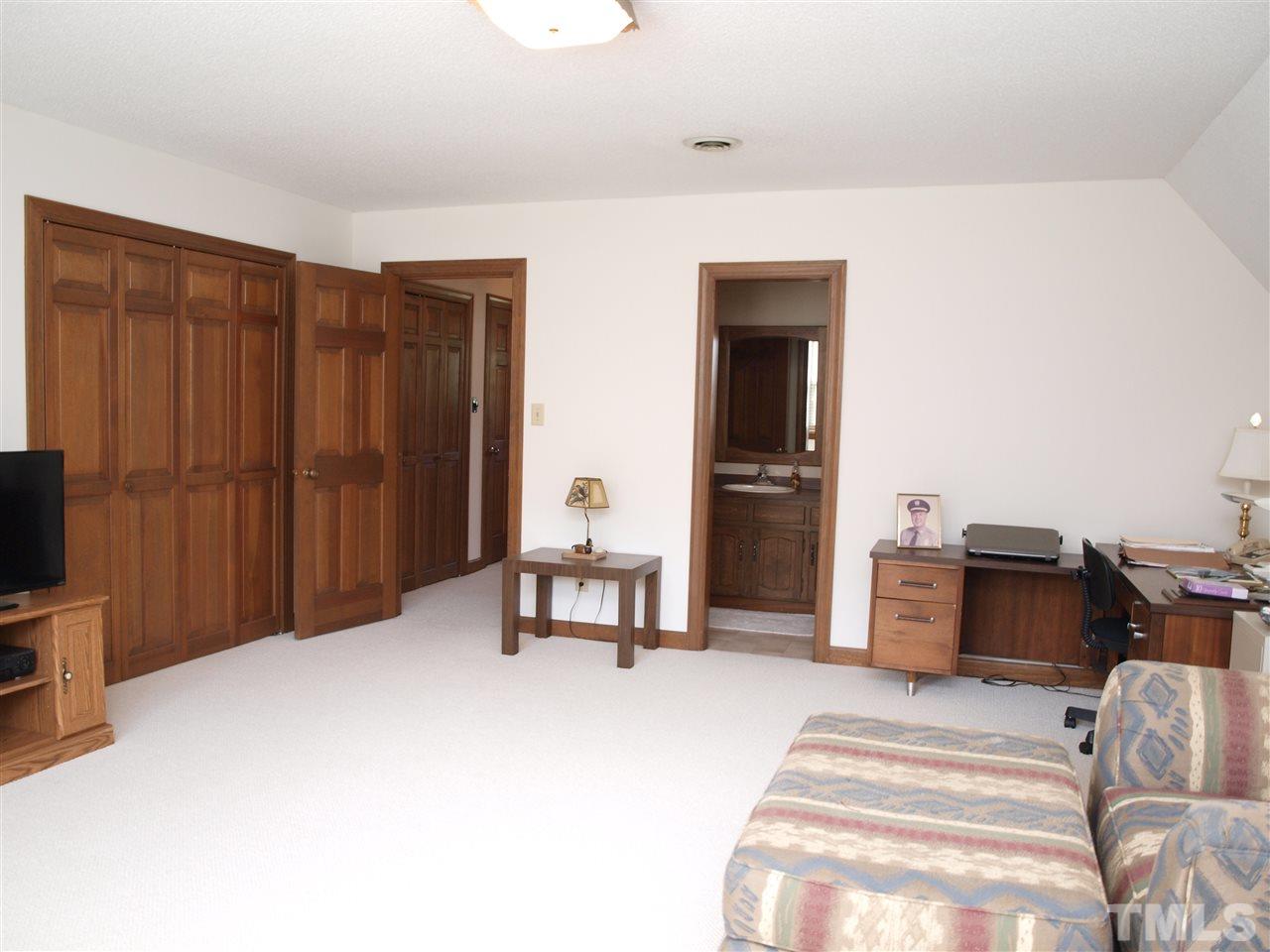 4817 Forestville Road Raleigh, NC 27616 - Photo 17 of 30