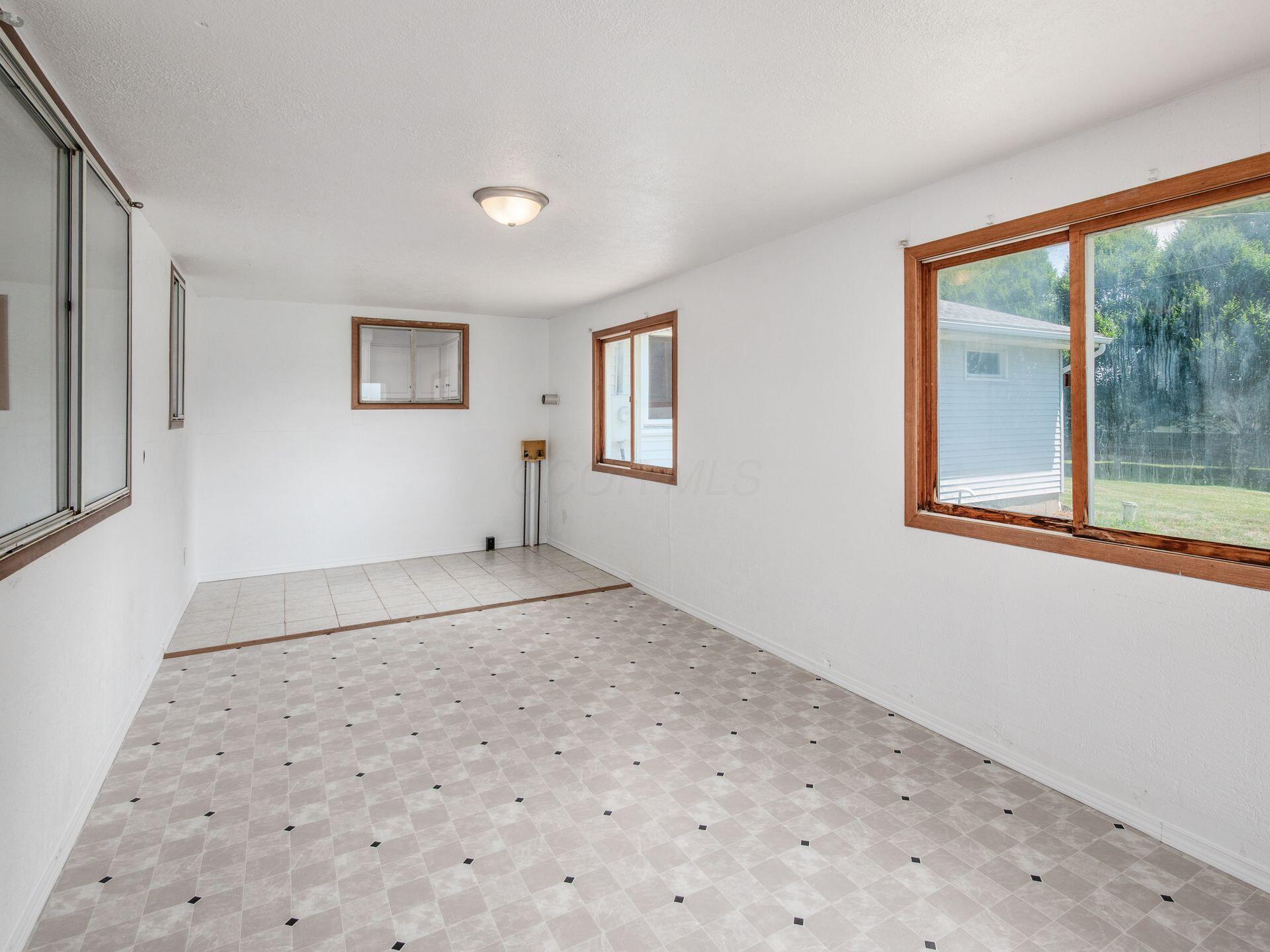 12917 Jerome Road Plain City, OH 43064 - Photo 42 of 69 First Floor Laundry / Mud Room