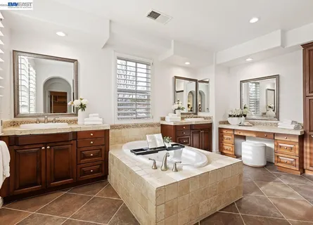 $2,298,000 | 301 Friesian Court, Danville, CA 94506