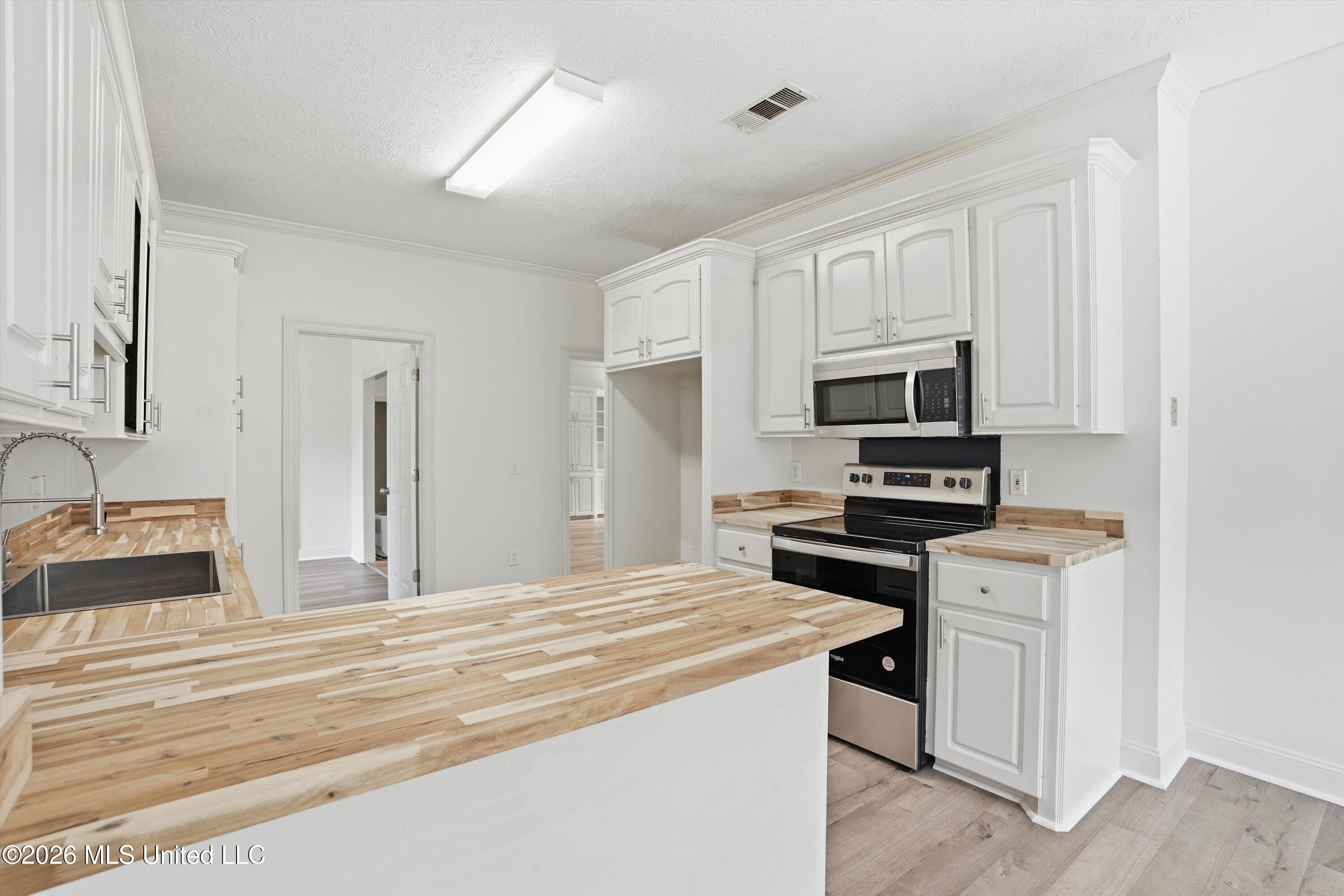 402 Forest Lane Ridgeland, MS 39157 - Photo 17 of 36 18-402_Forest_Ln_018
