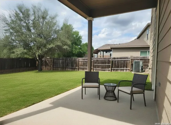 $2,100 | 209 Town Creek Way, Cibolo, TX 78108