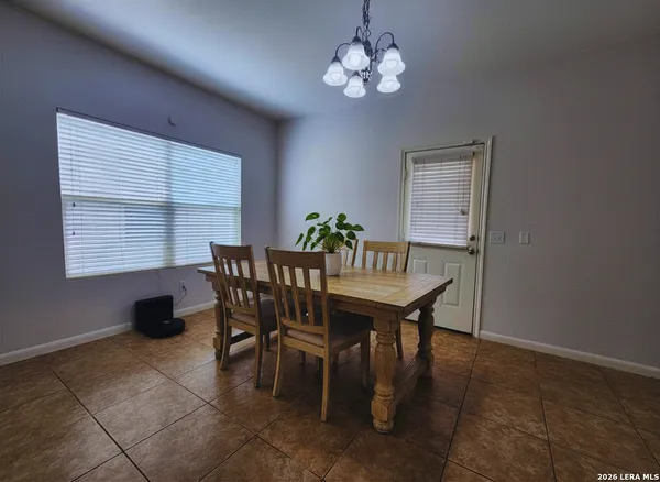 $2,100 | 209 Town Creek Way, Cibolo, TX 78108