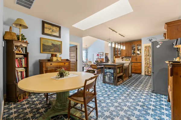 $985,000 | 10 Blueberry Lane, Kittery, ME 03904