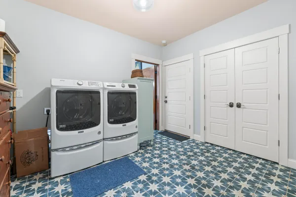 $985,000 | 10 Blueberry Lane, Kittery, ME 03904