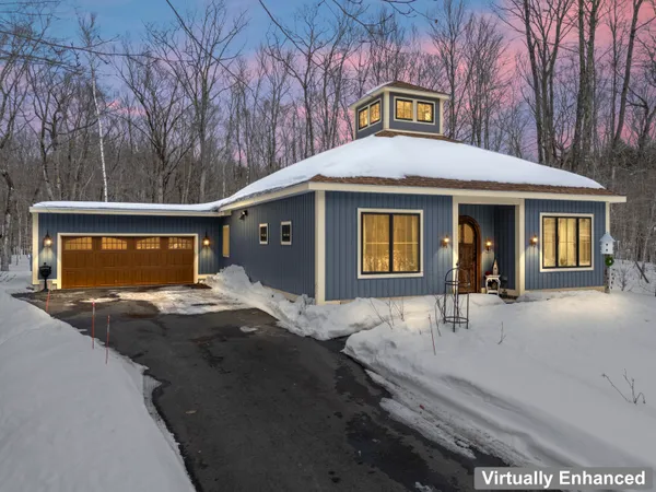 $985,000 | 10 Blueberry Lane, Kittery, ME 03904