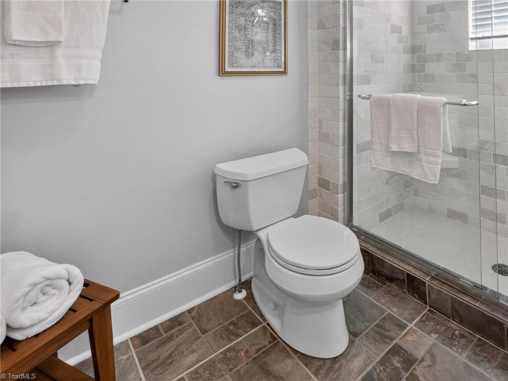 712 West Farriss Avenue High Point, NC 27262 - Photo 32 of 49 Full Bath - Main Level