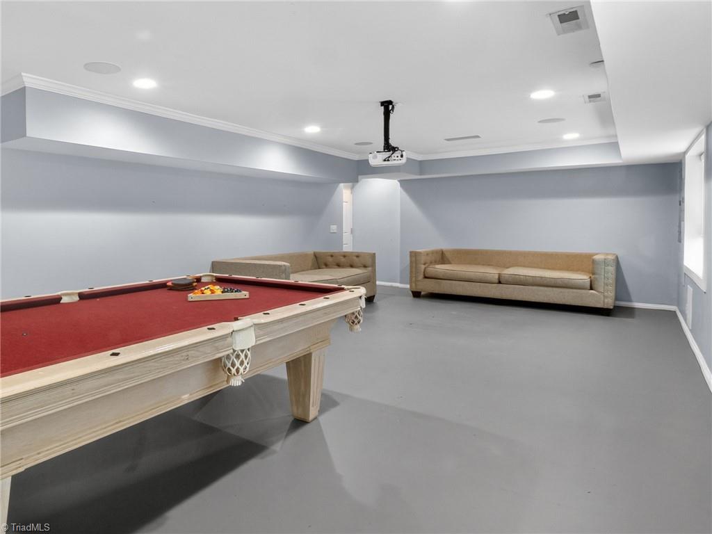 712 West Farriss Avenue High Point, NC 27262 - Photo 36 of 49 Game Room - Basement