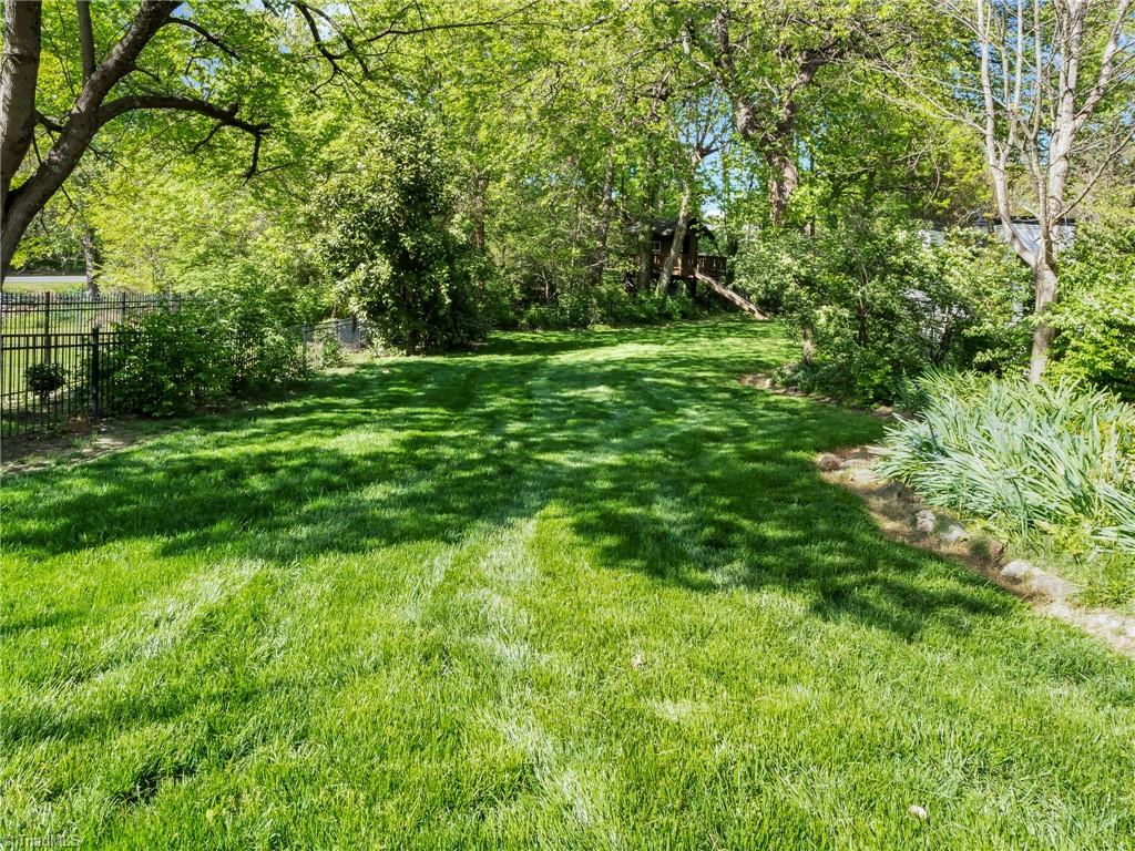 712 West Farriss Avenue High Point, NC 27262 - Photo 46 of 49