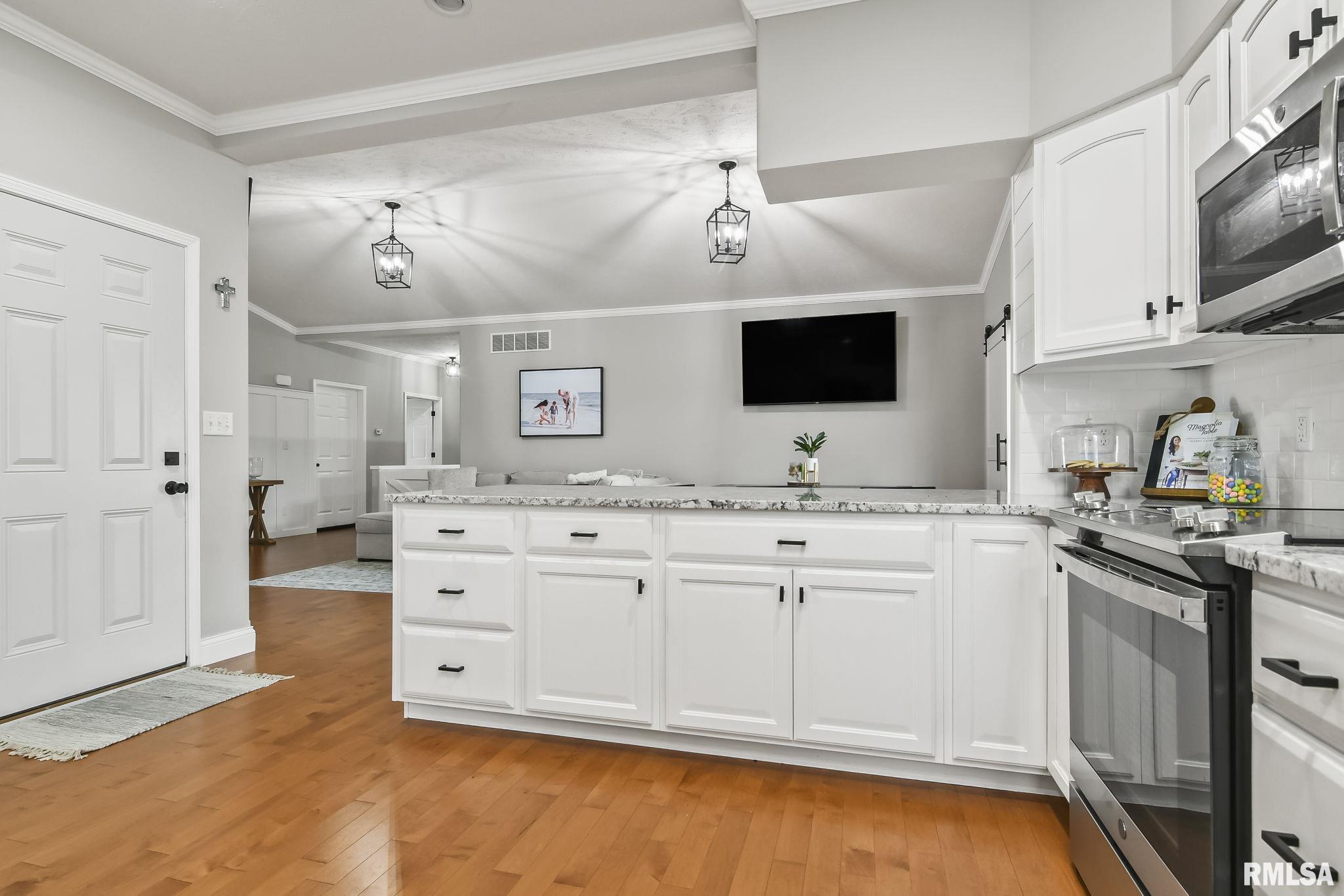 4750 Mansion Road Chatham, IL 62629 - Photo 15 of 58