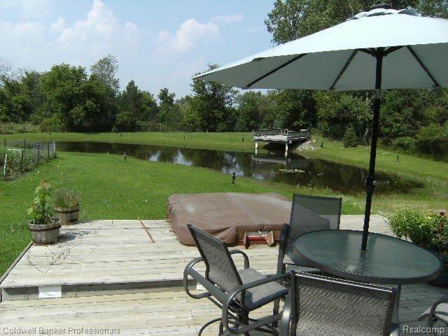 6800 Oakhill Road Clarkston, MI 48348 - Photo 11 of 12 Deck view