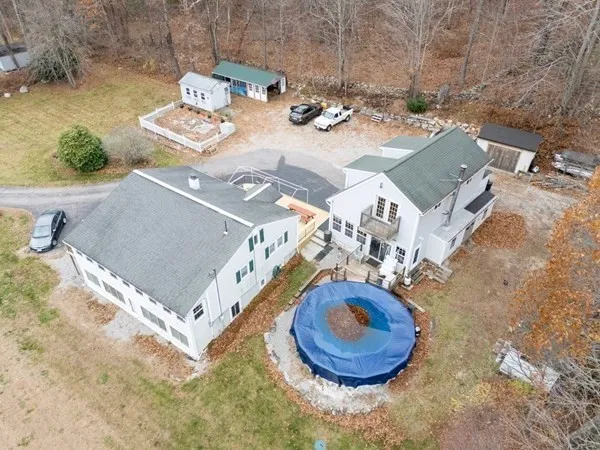 $595,000 | 664 Stafford Street, Rochdale, MA 01542