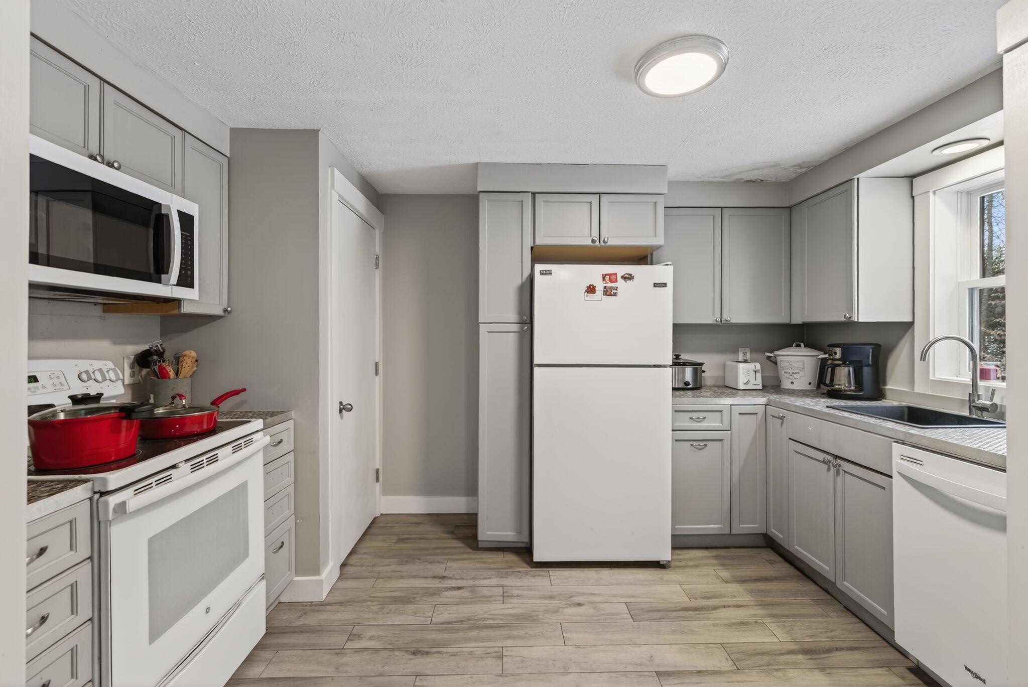 4 Primrose Lane Saco, ME 04072 - Photo 37 of 45 52_DSC03795