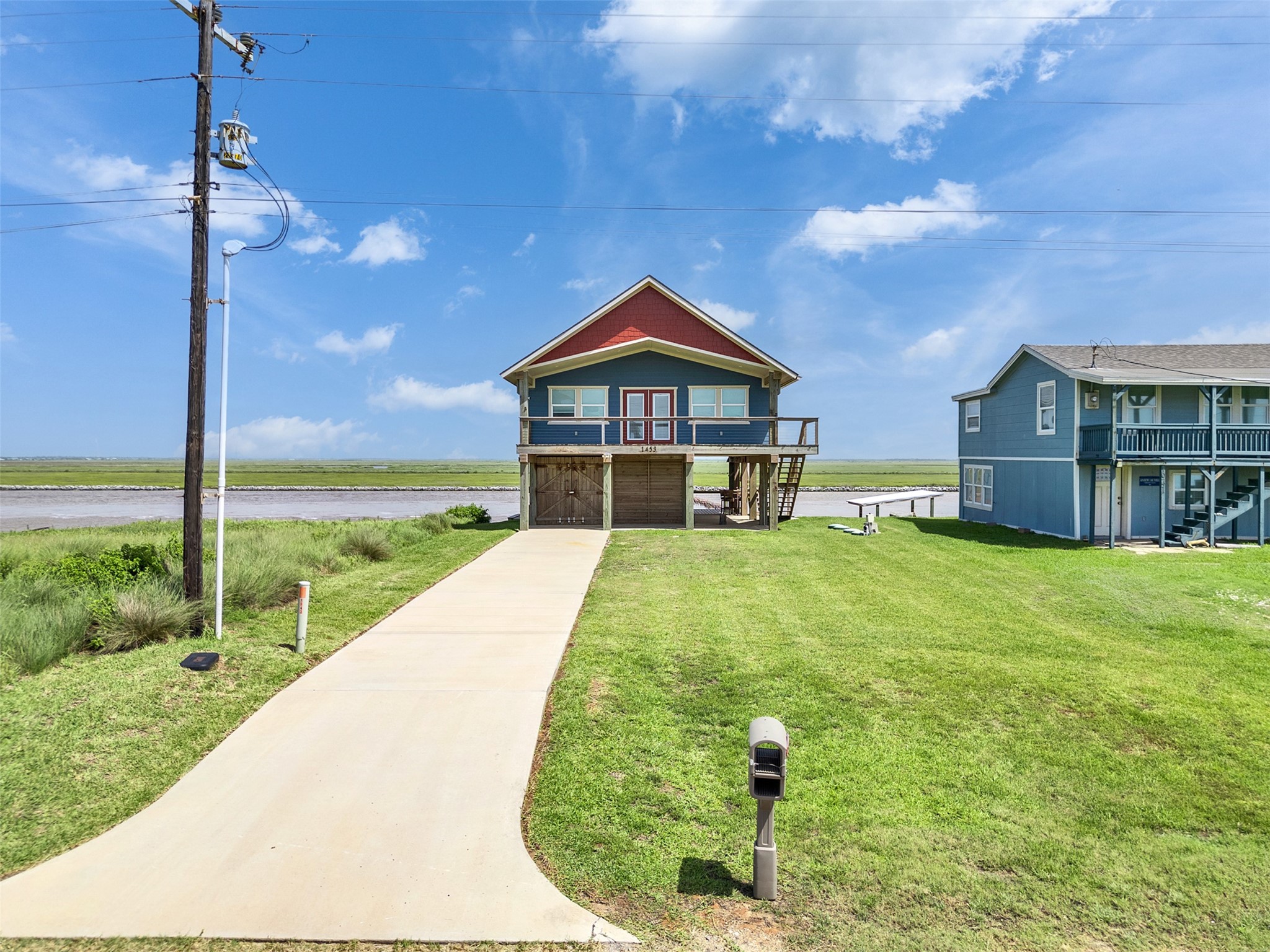 1453 County Road 230 Sargent, TX 77414 - Photo 5 of 38