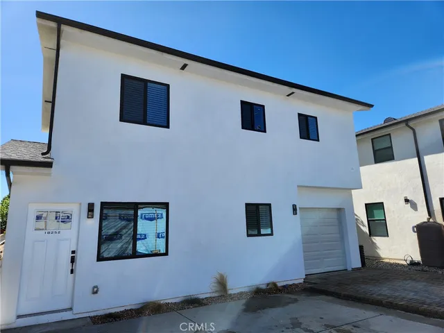 $3,900 | 18252 Saticoy Street, Reseda, CA 91335