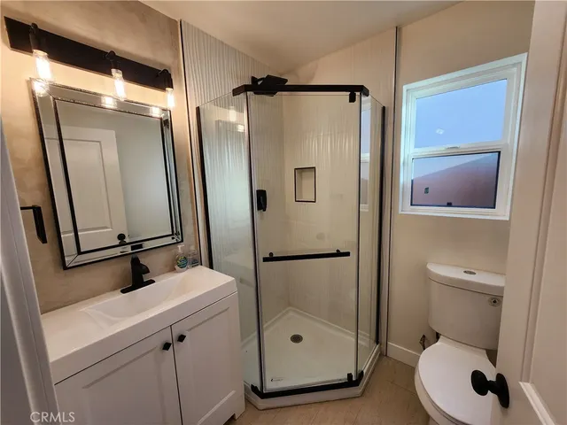 $3,900 | 18252 Saticoy Street, Reseda, CA 91335