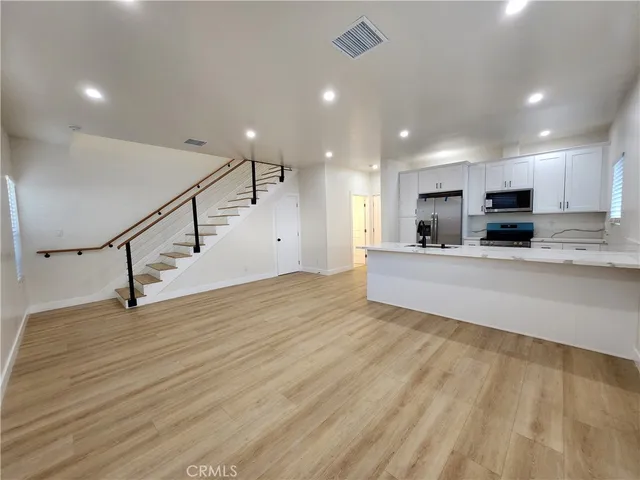 $3,900 | 18252 Saticoy Street, Reseda, CA 91335