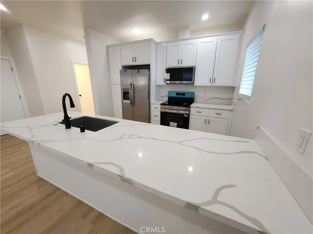 $3,900 | 18252 Saticoy Street, Reseda, CA 91335