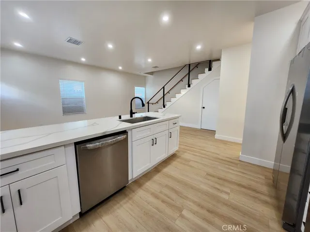 $3,900 | 18252 Saticoy Street, Reseda, CA 91335