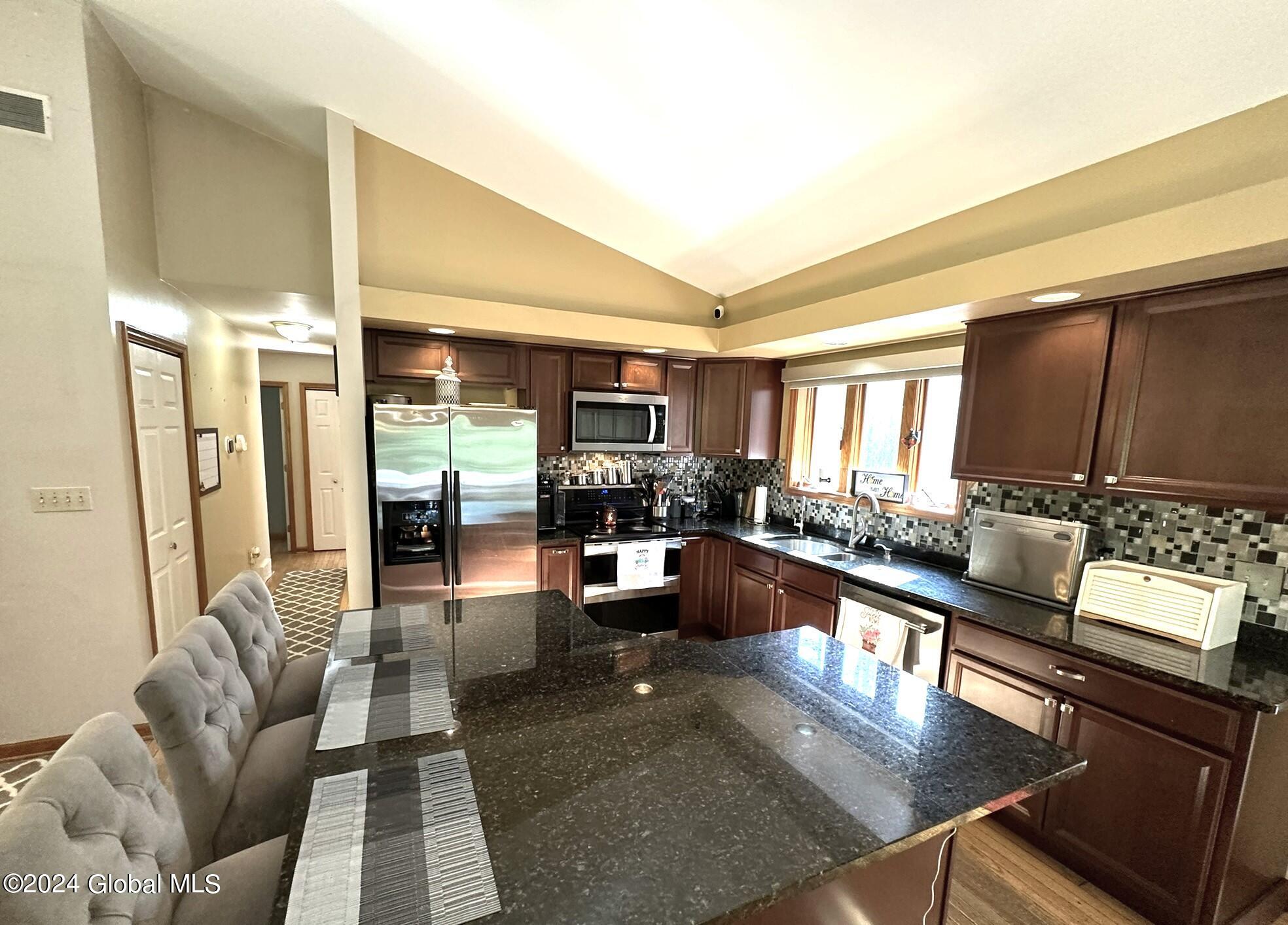 492 Schauber Road Clifton Park, NY 12019 - Photo 6 of 21 Kitchen Island