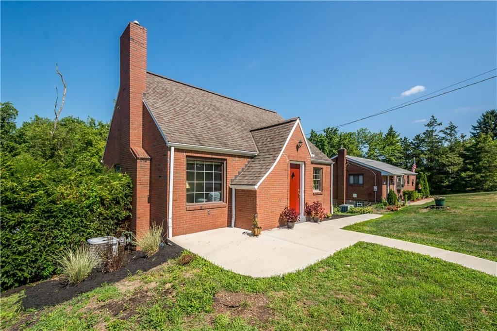 1263 Silver Lane McKees Rocks, PA 15136 - Photo 1 of 20 Gallery Image 1