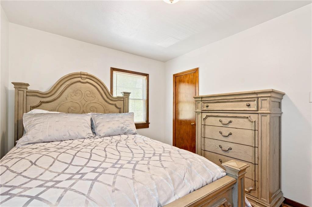 1263 Silver Lane McKees Rocks, PA 15136 - Photo 10 of 20 Gallery Image 10