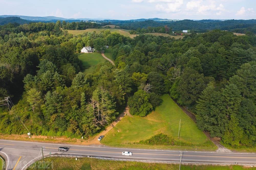 4643 Webbs Mill Road North Riner, VA 24149 - Photo 11 of 12 Gallery Image 11