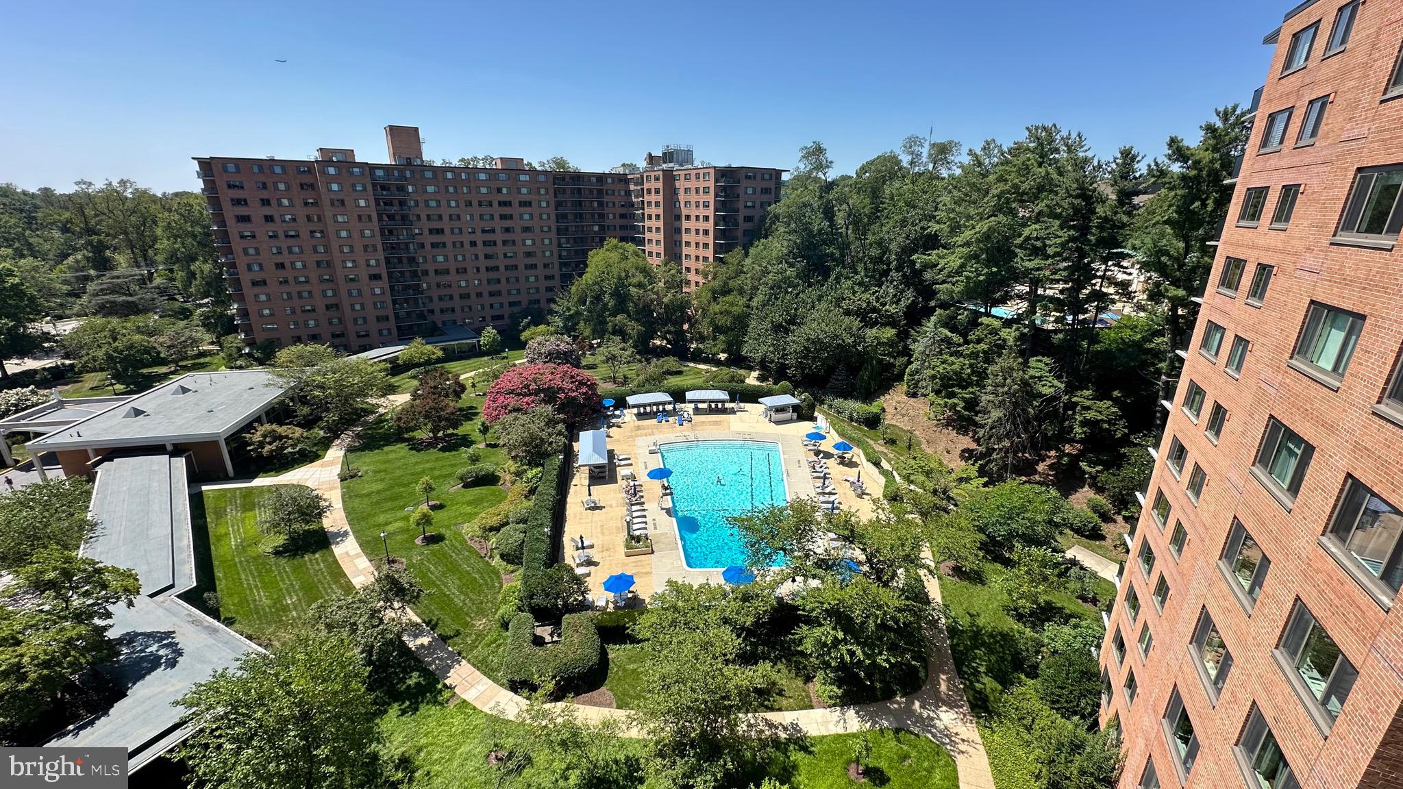 4201 Cathedral Avenue Northwest, Unit 1121E Washington, DC 20016 - Photo 21 of 25 a picture of houses with city view