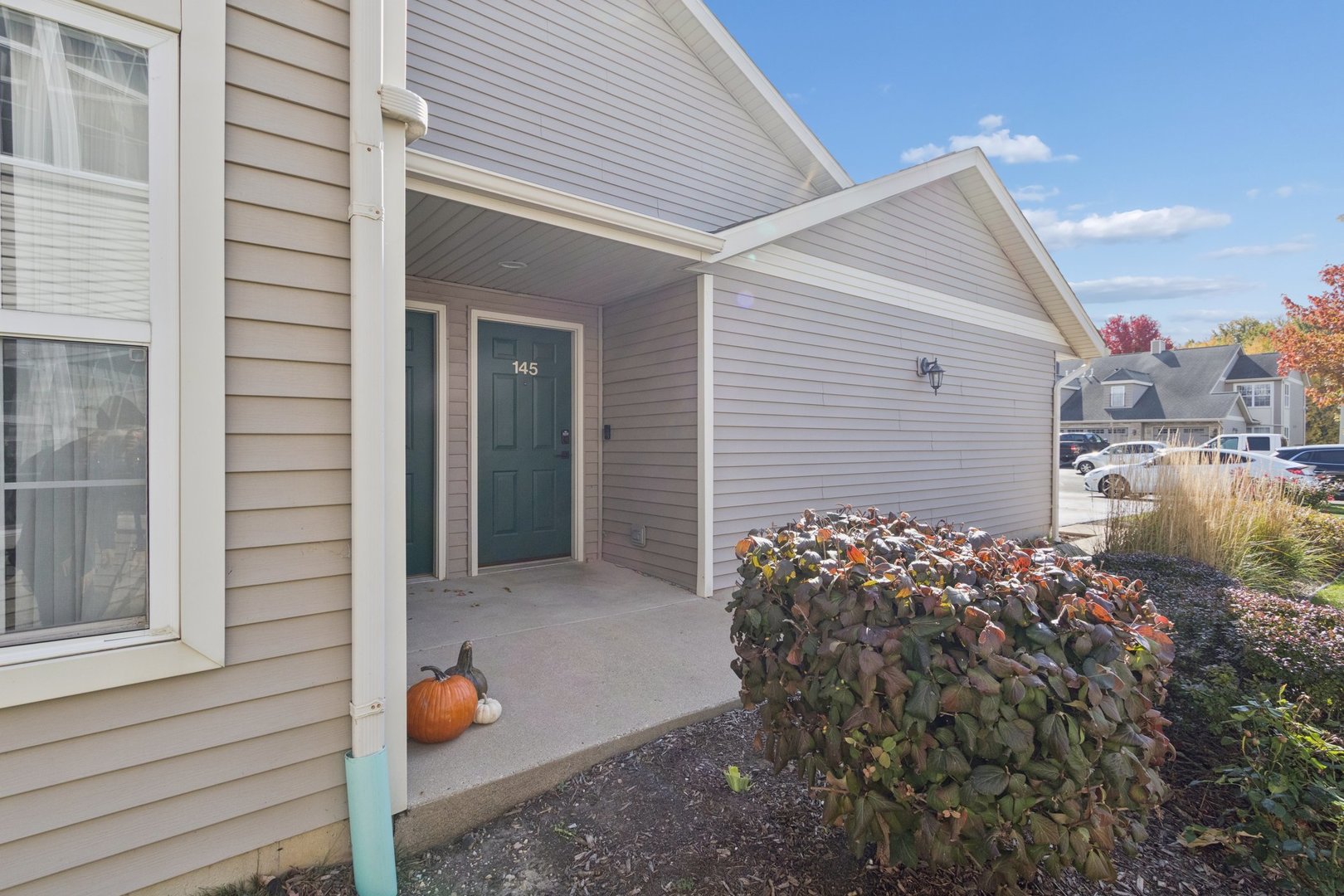 145 Penny Lane, Unit 1 Sycamore, IL 60178 - Photo 4 of 30 a front view of a house