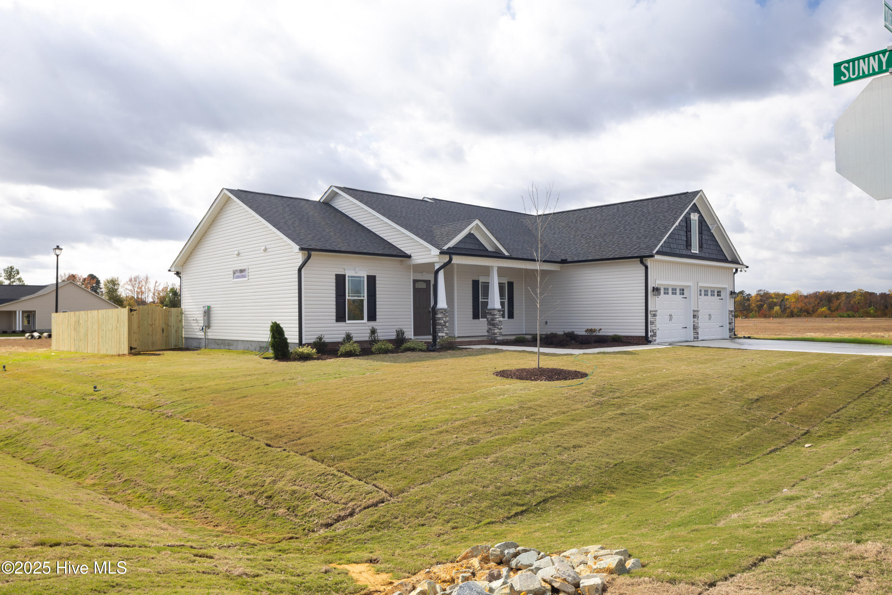 101 Deer View Lane Clinton, NC 28328 - Photo 2 of 32 Front
