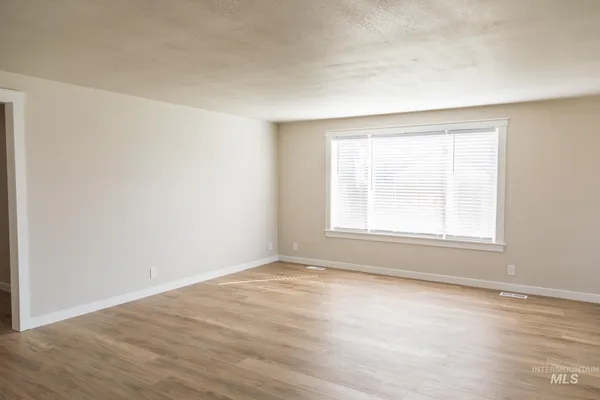 $399,000 | 1366 Arata Way, Ontario, OR 97914