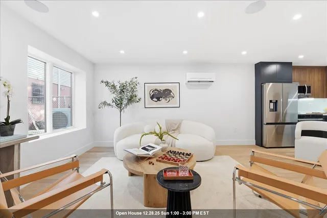 $799,000 | 105 Laidlaw Avenue, Unit 4, Jersey City, NJ 07306