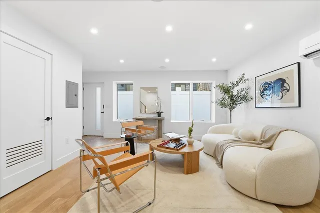 $799,000 | 105 Laidlaw Avenue, Unit 4, Jersey City, NJ 07306